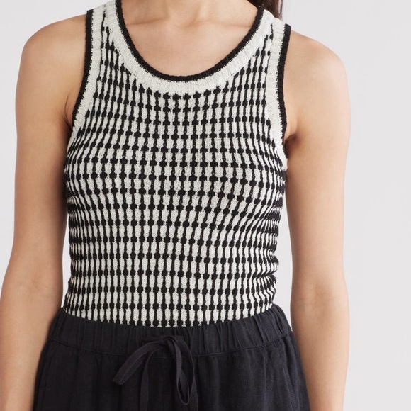 BLUE PEPPER black and white stripe Knit Sleeveless Sweater/size L - Picture 4 of 10